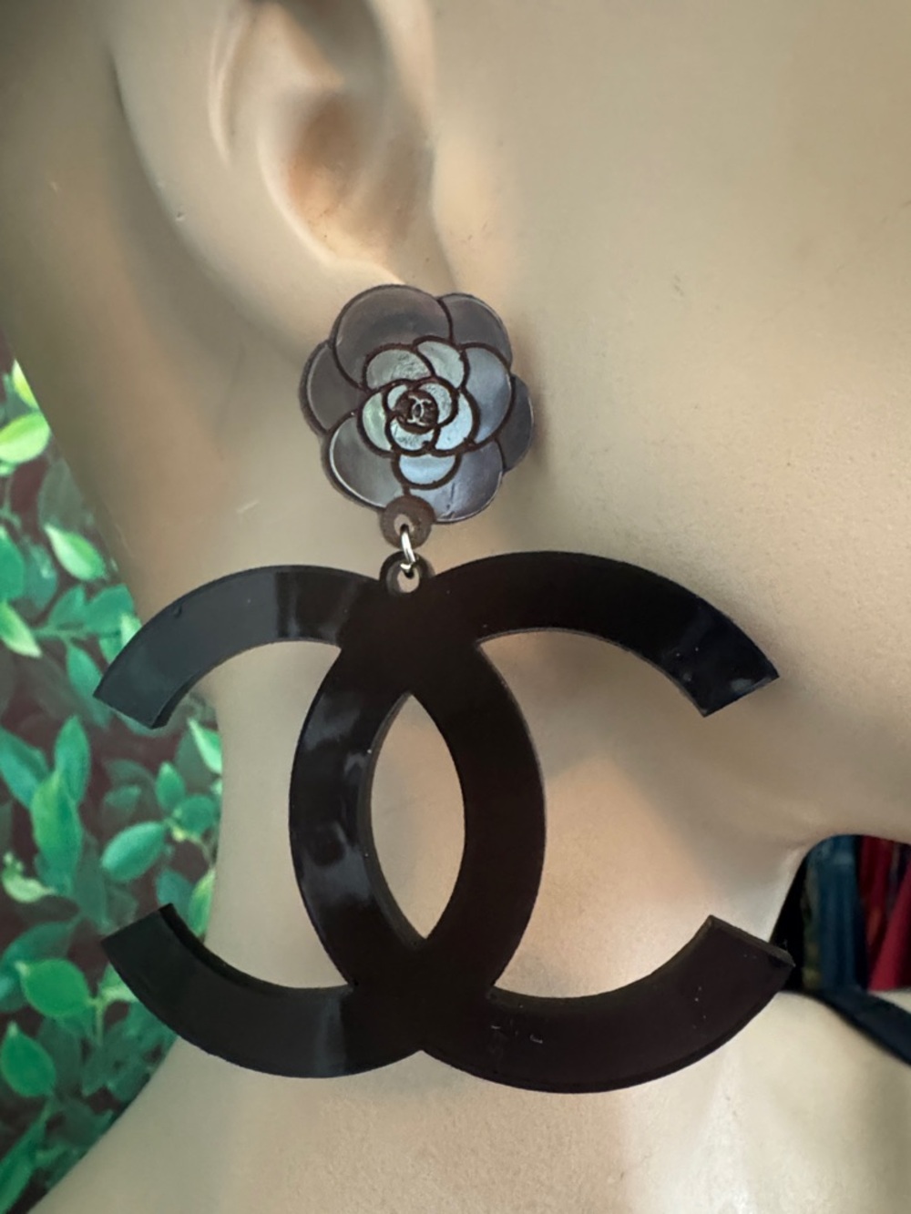 Streetwear CC Fashion Smoke Dangle Earrings - Picture 6 of 14